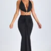 Omarosa Maxikleid mit Metallverzierungen und Cut-outs im Neckholder-Stil in Schwarz Omarosa Maxikleid mit Metallverzierungen und Cut-outs im Neckholder-Stil in Schwarz