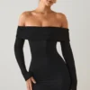 Oriana Modal-Minikleid mit schulterfreiem Ausschnitt in Schwarz Oriana Modal-Minikleid mit schulterfreiem Ausschnitt in Schwarz