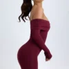 Oriana Modal-Minikleid mit schulterfreiem Ausschnitt in Weinrot Oriana Modal-Minikleid mit schulterfreiem Ausschnitt in Weinrot