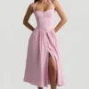 Orlena Midaxi-Kleid mit Neckholder und Knopfdetails in Zartrosa Orlena Midaxi-Kleid mit Neckholder und Knopfdetails in Zartrosa