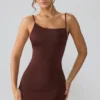 Orli Minikleid aus geschmeidigem Jersey mit offenem Rücken in Espresso Orli Minikleid aus geschmeidigem Jersey mit offenem Rücken in Espresso