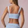 Ottilie Crop-Top mit Rüschen und Bindeband vorne in Powder Blue