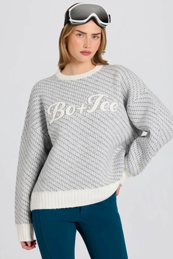 Oversize-Pullover mit gestricktem Logo in Ice Oversize-Pullover mit gestricktem Logo in Ice
