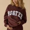 Oversized-Sweatshirt mit Rundhalsausschnitt in Mahagoni Oversized-Sweatshirt mit Rundhalsausschnitt in Mahagoni