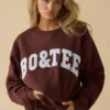 Oversized-Sweatshirt mit Rundhalsausschnitt in Mahagoni Oversized-Sweatshirt mit Rundhalsausschnitt in Mahagoni