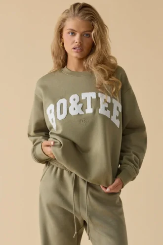 Oversized-Sweatshirt mit Rundhalsausschnitt in Soft Olive Oversized-Sweatshirt mit Rundhalsausschnitt in Soft Olive