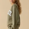 Oversized-Sweatshirt mit Rundhalsausschnitt in Soft Olive Oversized-Sweatshirt mit Rundhalsausschnitt in Soft Olive