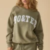 Oversized-Sweatshirt mit Rundhalsausschnitt in Soft Olive Oversized-Sweatshirt mit Rundhalsausschnitt in Soft Olive