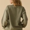 Oversized-Sweatshirt mit Rundhalsausschnitt in Soft Olive Oversized-Sweatshirt mit Rundhalsausschnitt in Soft Olive