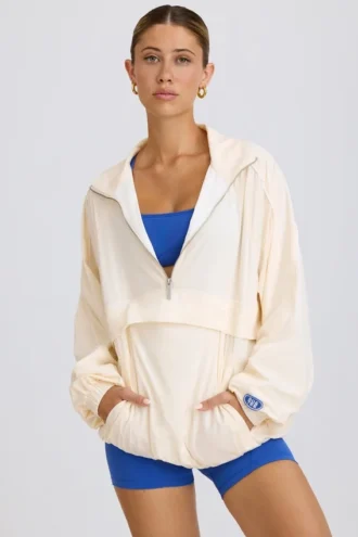 Oversized-Trainingsjacke in Weiß