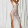 Pacifica Maxikleid mit Perlenverzierung und Cut-outs in Perlweiß Pacifica Maxikleid mit Perlenverzierung und Cut-outs in Perlweiß