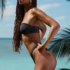 Pacifico Bikinihosen mit Rüschenverzierung in Schwarz Pacifico Bikinihosen mit Rüschenverzierung in Schwarz