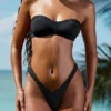 Pacifico Bikinihosen mit Rüschenverzierung in Schwarz Pacifico Bikinihosen mit Rüschenverzierung in Schwarz