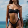 Pacifico Bikinihosen mit Rüschenverzierung in Schwarz Pacifico Bikinihosen mit Rüschenverzierung in Schwarz
