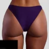 Palau Bikinihosen mit Perlenverzierung und hohem Beinausschnitt in Deep Purple Palau Bikinihosen mit Perlenverzierung und hohem Beinausschnitt in Deep Purple