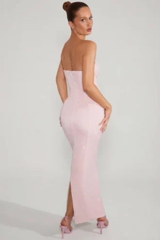 Palermo Maxikleid mit verziertem Bandeau-Ausschnitt und Wasserfallkragen in Blush