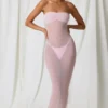 Papeete gerafftes Bandeau-Midi-Kleid in zartem Rosa Papeete gerafftes Bandeau-Midi-Kleid in zartem Rosa