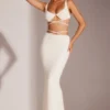 Parma Verziertes Crop-Top mit Bügeln und Trägern in Weiß Parma Verziertes Crop-Top mit Bügeln und Trägern in Weiß