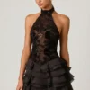 Petalia Minikleid mit Rüschen und Neckholder in Schwarz Petalia Minikleid mit Rüschen und Neckholder in Schwarz