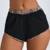 Praia Mini-Shorts in Schwarz