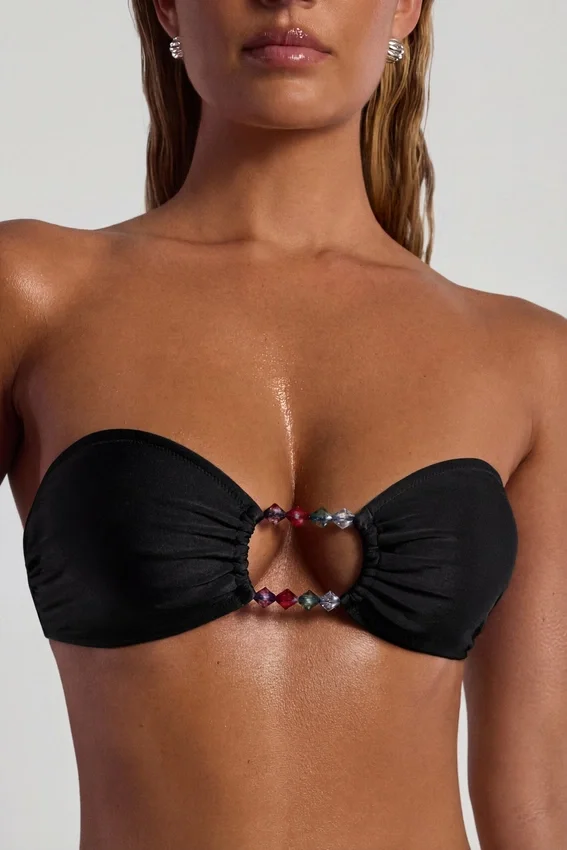 Praslin Bandeau-Bikinioberteil mit Perlenverzierung in Schwarz Praslin Bandeau-Bikinioberteil mit Perlenverzierung in Schwarz