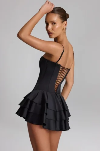Priaska Rüschen-Schnür-Korsett-Playsuit in Schwarz