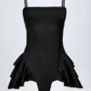 Priaska Rüschen-Schnür-Korsett-Playsuit in Schwarz Priaska Rüschen-Schnür-Korsett-Playsuit in Schwarz
