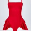 Priaska Rüschen-Schnürkorsett-Playsuit in Feuerrot Priaska Rüschen-Schnürkorsett-Playsuit in Feuerrot