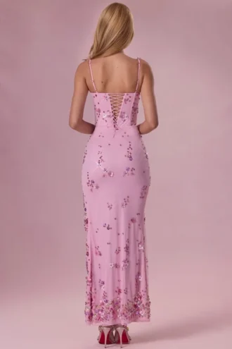Primara Maxikleid mit Verzierungen in Zuckerwatte-Rosa