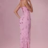 Primara Maxikleid mit Verzierungen in Zuckerwatte-Rosa