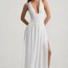 Pryana Plunge-Maxikleid mit gekreuztem Rücken in Weiß Pryana Plunge-Maxikleid mit gekreuztem Rücken in Weiß