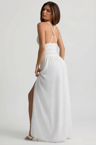 Pryana Plunge-Maxikleid mit gekreuztem Rücken in Weiß