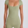 Rückenfreier Unitard in Matcha Rückenfreier Unitard in Matcha