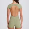 Rückenfreier Unitard in Matcha Rückenfreier Unitard in Matcha