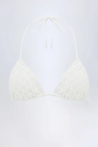 Recife Bikini-Oberteil mit Dreiecks-Cups und Broderie Anglaise in Weiß Recife Bikini-Oberteil mit Dreiecks-Cups und Broderie Anglaise in Weiß