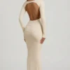 Regine Modal-Maxikleid mit Rüschen und rückenfreiem Ausschnitt in Elfenbein Regine Modal-Maxikleid mit Rüschen und rückenfreiem Ausschnitt in Elfenbein