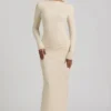 Regine Modal-Maxikleid mit Rüschen und rückenfreiem Ausschnitt in Elfenbein Regine Modal-Maxikleid mit Rüschen und rückenfreiem Ausschnitt in Elfenbein