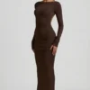 Regine Modal-Maxikleid mit Rüschen und rückenfreiem Ausschnitt in Schokoladenbraun Regine Modal-Maxikleid mit Rüschen und rückenfreiem Ausschnitt in Schokoladenbraun