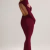 Regine Modal-Maxikleid mit Rüschen und rückenfreiem Ausschnitt in Weinrot Regine Modal-Maxikleid mit Rüschen und rückenfreiem Ausschnitt in Weinrot