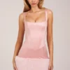 Rixelle Satin-Korsett-Minikleid mit quadratischem Ausschnitt und Kunstfell in Blush Pink Rixelle Satin-Korsett-Minikleid mit quadratischem Ausschnitt und Kunstfell in Blush Pink