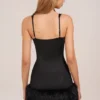 Rixelle Satin-Minikleid mit quadratischem Ausschnitt, Korsett und Kunstfell in Schwarz