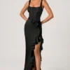Robina – Verziertes Korsettkleid mit Rüschenbesatz in Schwarz Robina – Verziertes Korsettkleid mit Rüschenbesatz in Schwarz