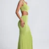 Rosalia One-Shoulder-Maxikleid mit Metallverzierungen in Olivgrün Rosalia One-Shoulder-Maxikleid mit Metallverzierungen in Olivgrün