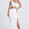 Rosalia One-Shoulder-Maxikleid mit Metallverzierungen in Weiß Rosalia One-Shoulder-Maxikleid mit Metallverzierungen in Weiß