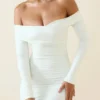 Rosanna schulterfreies, gerafftes Bodycon-Minikleid in Vanille