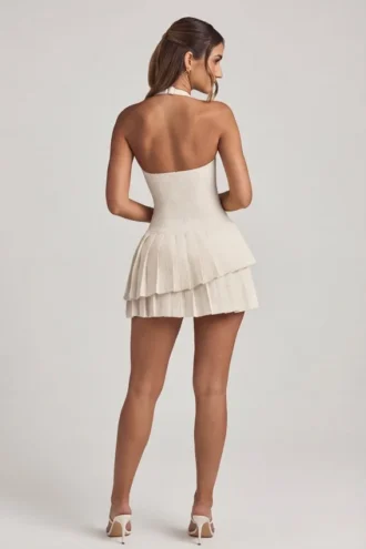 Rosaria Asymmetrisches, mehrlagiges Neckholder-Minikleid in Elfenbein