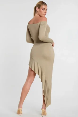 Roxana Langarm-Maxikleid aus Modal-Kaschmir-Mischung mit schulterfreiem Ausschnitt in Taupe