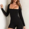 Rue Langarm-Unitard mit quadratischem Ausschnitt in Schwarz Rue Langarm-Unitard mit quadratischem Ausschnitt in Schwarz