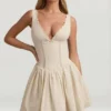 Sabina A-Linien-Minikleid mit Broderie-Anglaise-Verzierung und Schleife in Elfenbein