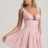 Sabina A-Linien-Minikleid mit Schleifendetail in rosa Polka-Dots Sabina A-Linien-Minikleid mit Schleifendetail in rosa Polka-Dots